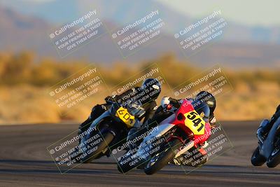 media/Jan-21-2023-CVMA (Sat) [[b9eef8ba1f]]/Race 13 500 Supersport-350 Supersport/